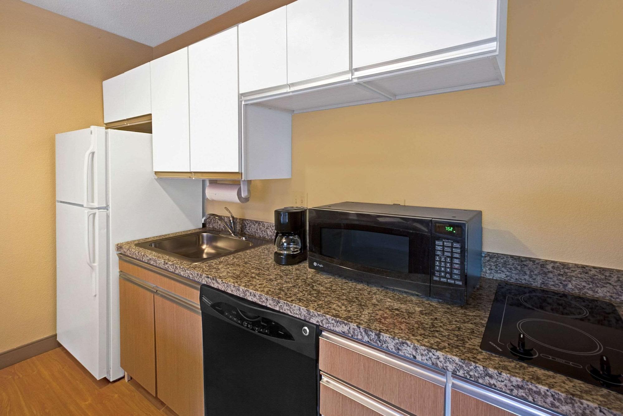 Mainstay Suites Hartford Meriden Εξωτερικό φωτογραφία