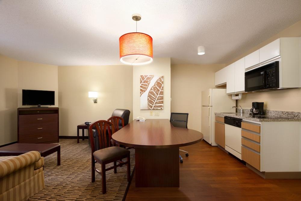 Mainstay Suites Hartford Meriden Εξωτερικό φωτογραφία